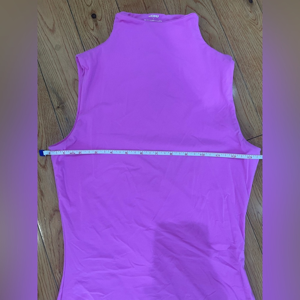 SKIMS Sleeveless High-Neck Maxi Dress in Hot Pink no tags good condition - Picture 4 of 6